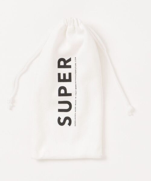 SUPER(スーパー)の「【SUPER】ブラックサングラス(サングラス・レディース・ブラック・FREE)」の4枚目の写真