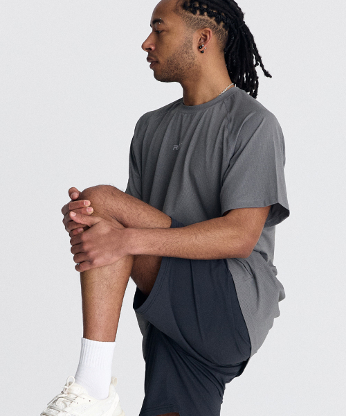AIRIT（アイリット）の「エアドライ テクニカル ランニング Tシャツ AM1222 GY（Tシャツ/カットソー・メンズ・チャコールグレー・XXXXX-LARGE/XXX-LARGE/X-LARGE）」の2枚目の写真