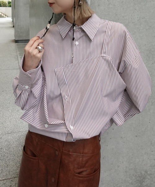 Ameri(アメリ)の「STRIPE TRANSFORM OVER SHIRT(シャツ/ブラウス・レディース・ブラウン/サックスブルー/アイボリー・FREE)」の3枚目の写真