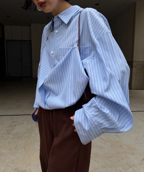 Ameri(アメリ)の「STRIPE TRANSFORM OVER SHIRT(シャツ/ブラウス・レディース・ブラウン/サックスブルー/アイボリー・FREE)」の9枚目の写真