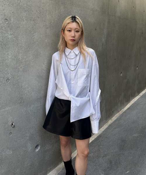 Ameri(アメリ)の「STRIPE TRANSFORM OVER SHIRT(シャツ/ブラウス・レディース・ブラウン/サックスブルー/アイボリー・FREE)」の14枚目の写真