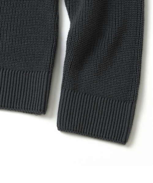 KNITTED(ニッティド)の「コットンヘンリーネックワッフルニットチャコール(ニット/セーター・メンズ・その他・M/L/XL)」の6枚目の写真