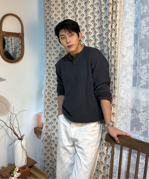 KNITTED(ニッティド)の「コットンヘンリーネックワッフルニットチャコール(ニット/セーター・メンズ・その他・M/L/XL)」の8枚目の写真