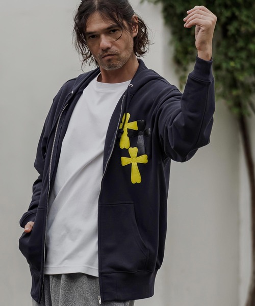 CAMBIO(カンビオ)の「mpa4274- プリントZIPパーカー - Cross Hearts(2602141MCB)(パーカー・メンズ・ブラック/ネイビー/ミックスグレー・S/M/L/XL)」の17枚目の写真
