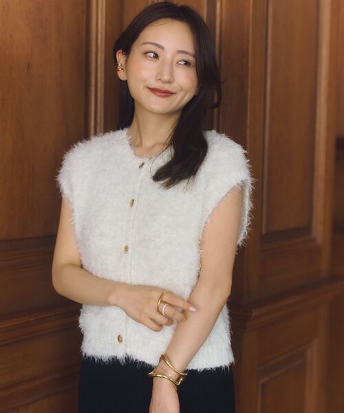 COHINA(コヒナ)の「チュールフェザーニットベスト 【低身長・小柄女性】(ニット/セーター・レディース・ピンク/オフホワイト/グレイッシュベージュ・ONE SIZE)」の21枚目の写真