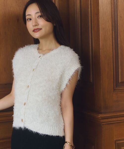 COHINA(コヒナ)の「チュールフェザーニットベスト 【低身長・小柄女性】(ニット/セーター・レディース・ピンク/オフホワイト/グレイッシュベージュ・ONE SIZE)」の22枚目の写真