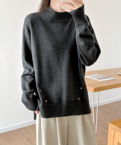 ABITOKYO(アビトーキョー)の「サイドスリットタートルネックニットプルオーパー(ニット/セーター・レディース・ブラック/チャコールグレー/モカ・FREE)」の10枚目の写真
