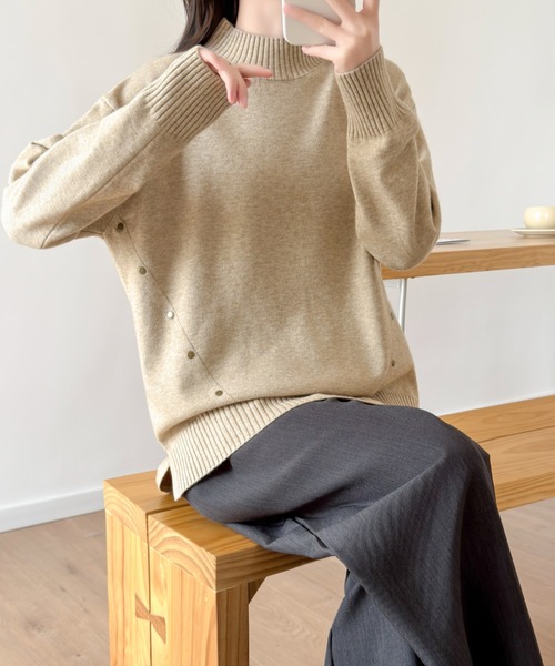 ABITOKYO(アビトーキョー)の「サイドスリットタートルネックニットプルオーパー(ニット/セーター・レディース・ブラック/チャコールグレー/モカ・FREE)」の11枚目の写真