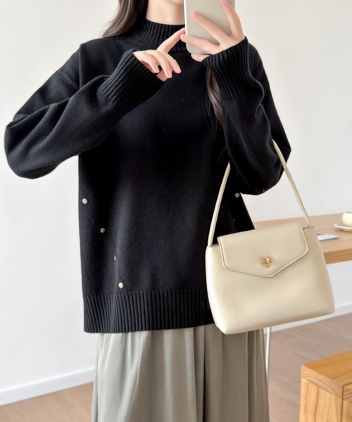 ABITOKYO(アビトーキョー)の「サイドスリットタートルネックニットプルオーパー(ニット/セーター・レディース・ブラック/チャコールグレー/モカ・FREE)」の20枚目の写真