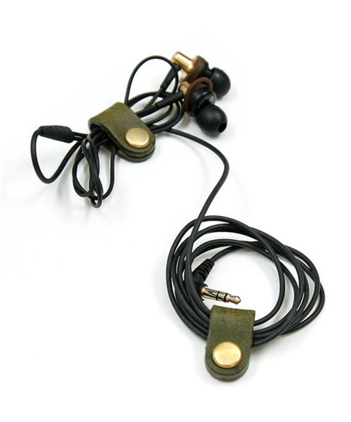 DURAM FACTORY（ドゥラムファクトリー）の「DURAM ドゥラム コードホルダー イヤホン ケーブルタイ 14011（ヘッドフォン/イヤホン・レディース・ライトブラウン/ブラウン/ダークブラウン/レッド/グリーン/ブラック・FREE）」の5枚目の写真