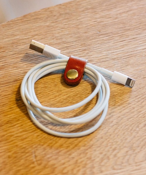 DURAM FACTORY（ドゥラムファクトリー）の「DURAM ドゥラム コードホルダー イヤホン ケーブルタイ 14011（ヘッドフォン/イヤホン・レディース・ライトブラウン/ブラウン/ダークブラウン/レッド/グリーン/ブラック・FREE）」の6枚目の写真