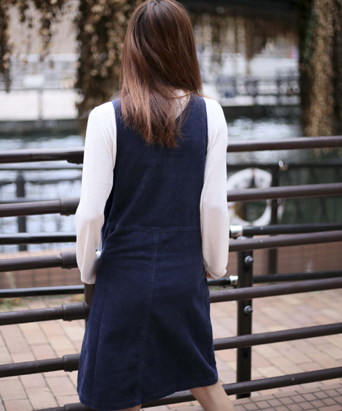 Denime（ドゥニーム）の「コーデュロイワンピース（ワンピース・レディース・ネイビー/ベージュ/ワイン・FREE）」の10枚目の写真