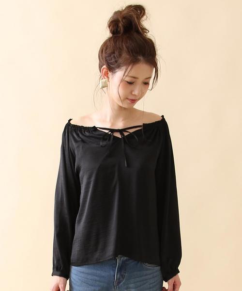 coen（コーエン）の「ヴィンテージサテンギャザーブラウス（シャツ/ブラウス・レディース・ナチュラル/ブラック・FREE）」の12枚目の写真