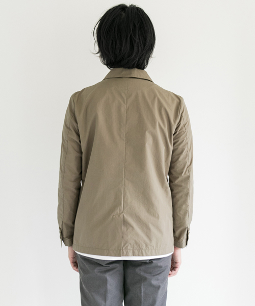 URBAN RESEARCH DOORS MENS（アーバンリサーチ ドアーズ メンズ）の「DOORS Packable Travel Jacket（その他アウター・メンズ・ベージュ/ブラック・38/40）」の7枚目の写真
