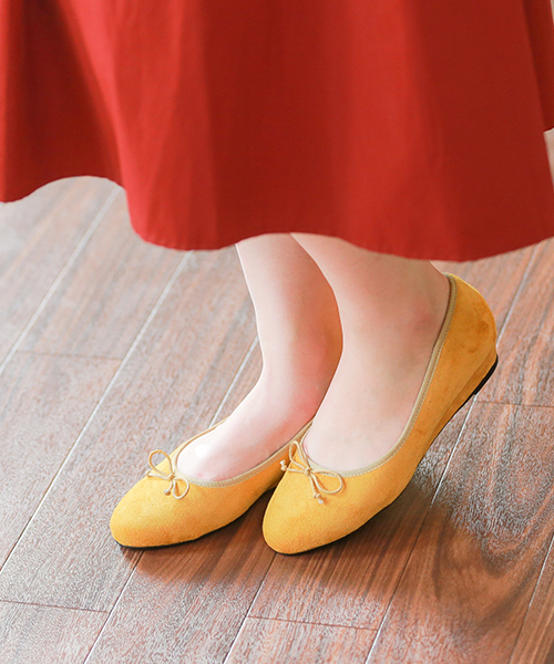 menue（メヌエ）の「ウエッジヒール ラウンドトゥ バレエシューズ（バレエシューズ・レディース・ブラック系その他/ブラック系その他2/ブラック/グレー/ブラウン系その他/ベージュ/レッド/レッド系その他/マスタード/モスグリーン/ブルー系その他/チャコールアッシュ/ワインレッド/ブラック系その他3・39/41/38/34/36/37/35/40）」の11枚目の写真