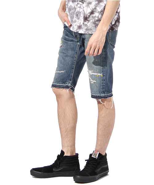 HYSTERIC GLAMOUR（ヒステリックグラマー）の「CSR加工デニムショートPT（デニムパンツ・メンズ・インディゴブルー・28inch/30inch/32inch/34inch）」の2枚目の写真