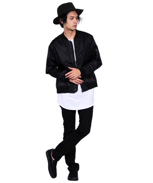 ８(eight)（エイト）の「MA-1 ミリタリージャケット ブルゾン フライトジャケット（MA-1・メンズ・ブラック/カーキ・MEDIUM/LARGE/X-LARGE）」の16枚目の写真