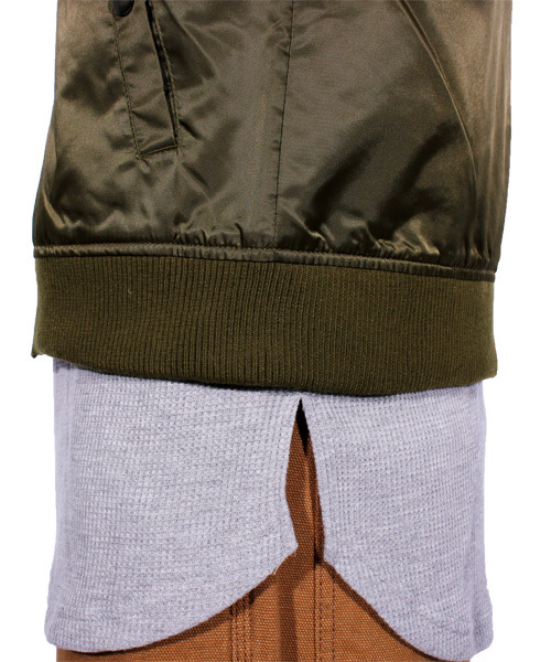８(eight)（エイト）の「MA-1 ミリタリージャケット ブルゾン フライトジャケット（MA-1・メンズ・ブラック/カーキ・MEDIUM/LARGE/X-LARGE）」の12枚目の写真