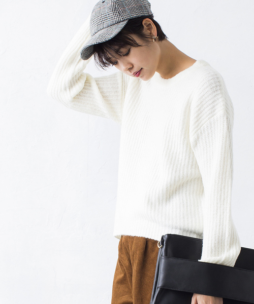 WEGO(ウィゴー)の「WEGO/ふわもちクルーネックニット(ニット/セーター・レディース・レッド/オフホワイト/パープル/ライム/ブラック/ターコイズブルー/イエロー・FREE)」の2枚目の写真