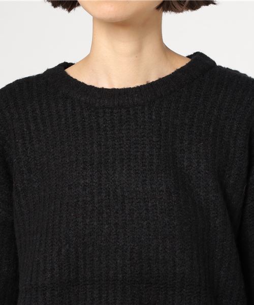 WEGO(ウィゴー)の「WEGO/ふわもちクルーネックニット(ニット/セーター・レディース・レッド/オフホワイト/パープル/ライム/ブラック/ターコイズブルー/イエロー・FREE)」の8枚目の写真