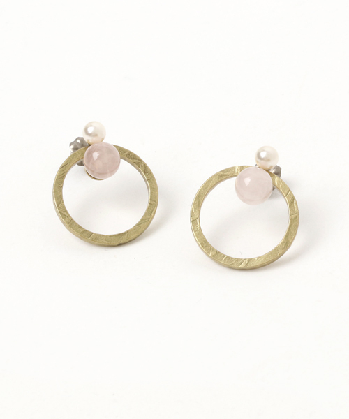 TONE SELECT GOODS(トーンセレクトグッズ)の「【bea-jux】真鍮リングシリーズ/ピアス(ピアス(両耳用)・レディース・ピンク/ブルー・FREE)」の1枚目の写真