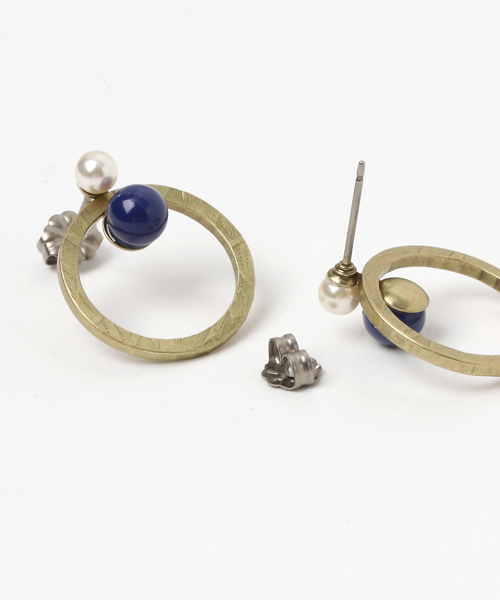 TONE SELECT GOODS(トーンセレクトグッズ)の「【bea-jux】真鍮リングシリーズ/ピアス(ピアス(両耳用)・レディース・ピンク/ブルー・FREE)」の4枚目の写真