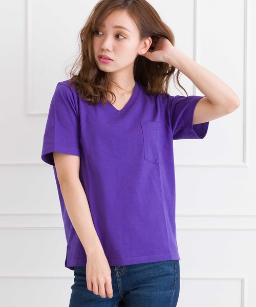 SpRay（スプレイ）の「ポケ付Ｖネック　Ｔシャツ（Tシャツ/カットソー・レディース・ホワイト/グレー/レッド/マスタード/カーキ/ネイビー/パープル/ホワイト×ブラック/ブラック/ピンク系その他/キャメル/ライトパープル/イエロー系その他/ベージュ・FREE）」の8枚目の写真