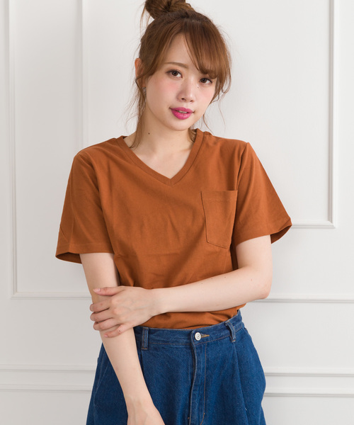 SpRay（スプレイ）の「ポケ付Ｖネック　Ｔシャツ（Tシャツ/カットソー・レディース・ホワイト/グレー/レッド/マスタード/カーキ/ネイビー/パープル/ホワイト×ブラック/ブラック/ピンク系その他/キャメル/ライトパープル/イエロー系その他/ベージュ・FREE）」の11枚目の写真