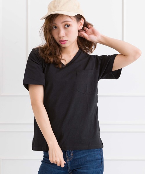 SpRay（スプレイ）の「ポケ付Ｖネック　Ｔシャツ（Tシャツ/カットソー・レディース・ホワイト/グレー/レッド/マスタード/カーキ/ネイビー/パープル/ホワイト×ブラック/ブラック/ピンク系その他/キャメル/ライトパープル/イエロー系その他/ベージュ・FREE）」の3枚目の写真