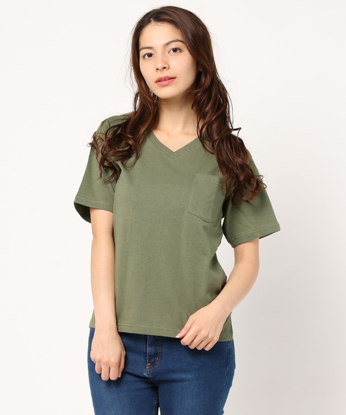 SpRay（スプレイ）の「ポケ付Ｖネック　Ｔシャツ（Tシャツ/カットソー・レディース・ホワイト/グレー/レッド/マスタード/カーキ/ネイビー/パープル/ホワイト×ブラック/ブラック/ピンク系その他/キャメル/ライトパープル/イエロー系その他/ベージュ・FREE）」の19枚目の写真