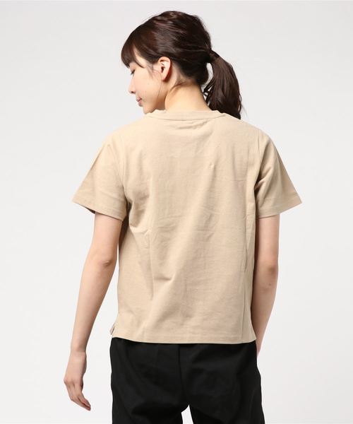 SpRay（スプレイ）の「ポケ付Ｖネック　Ｔシャツ（Tシャツ/カットソー・レディース・ホワイト/グレー/レッド/マスタード/カーキ/ネイビー/パープル/ホワイト×ブラック/ブラック/ピンク系その他/キャメル/ライトパープル/イエロー系その他/ベージュ・FREE）」の16枚目の写真