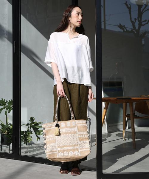 coen（コーエン）の「ヴィンテージサテンブラウス（シャツ/ブラウス・レディース・ホワイト/ネイビー/イエロー・FREE）」の5枚目の写真