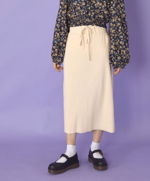 w closet(ダブルクローゼット)の「レースアップスカート_(スカート・レディース・グレー/アイボリー/スミクロ/ライトグレー/ブラウン/ダークグレー・FREE)」の2枚目の写真