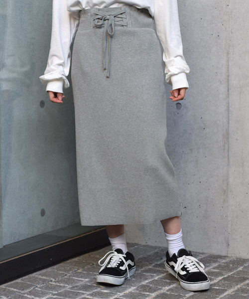 w closet(ダブルクローゼット)の「レースアップスカート_(スカート・レディース・グレー/アイボリー/スミクロ/ライトグレー/ブラウン/ダークグレー・FREE)」の3枚目の写真