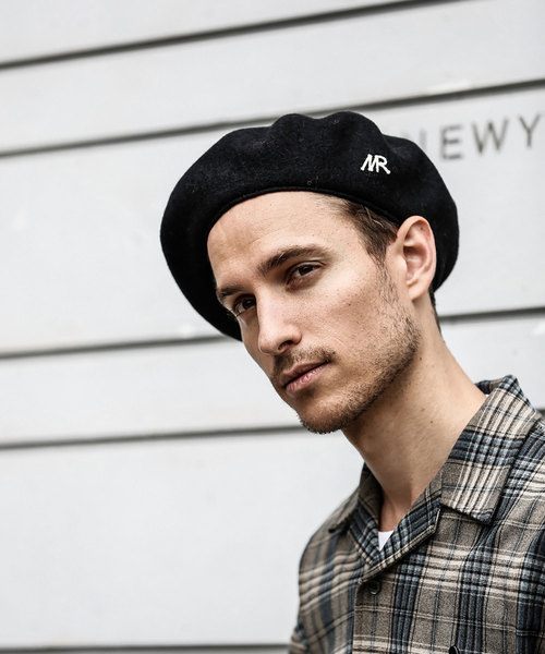 MR.OLIVE（ミスターオリーブ）の「RACAL×MR.OLIVE COLLABORATION /  MR ONE POINT WOOL BERET（ハンチング/ベレー帽・メンズ・ブラック/チャコールグレー/ダークブラウン・FREE）」の11枚目の写真