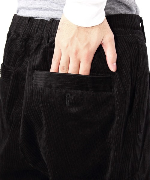 ８(eight)（エイト）の「コーデュロイ ワイドパンツ バギーパンツ（その他パンツ・メンズ・ブラック/ベージュ/ブラウン・MEDIUM/LARGE/X-LARGE）」の7枚目の写真