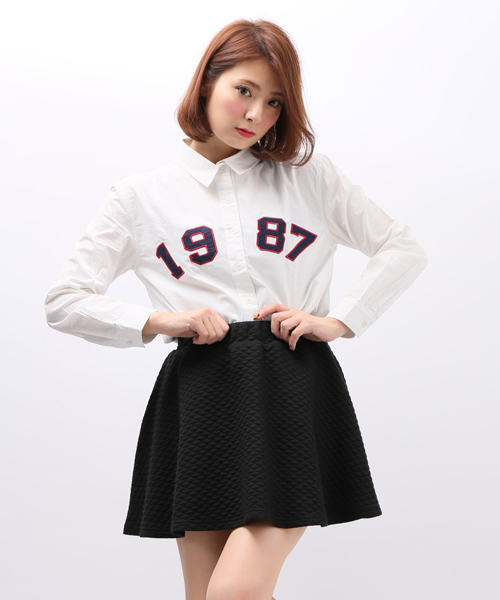 WEGO(ウィゴー)の「WEGO/1987ワッペンシャツ(シャツ/ブラウス・レディース・オフホワイト/サックスブルー/その他1・FREE)」の2枚目の写真