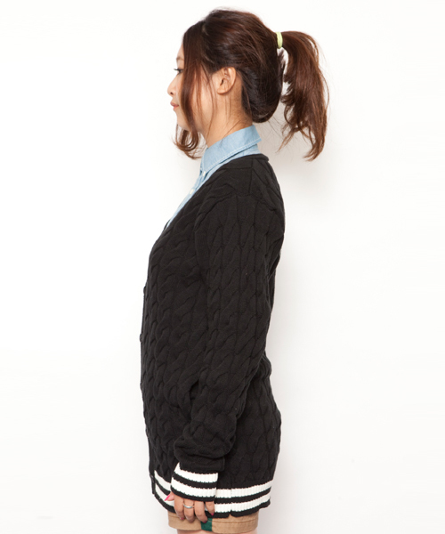 X-girl（エックスガール）の「PUFF CABLE LONG CARDIGAN（カーディガン/ボレロ・レディース・ホワイト/ブラック/ライトブルー・1/2）」の7枚目の写真