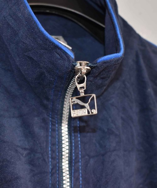 PUMA（プーマ）の「【ヴィンテージ古着】90's PUMA/プーマ ベロア ジャージ トラックジャケット（ジャージ・メンズ・ネイビー・LARGE）」の6枚目の写真