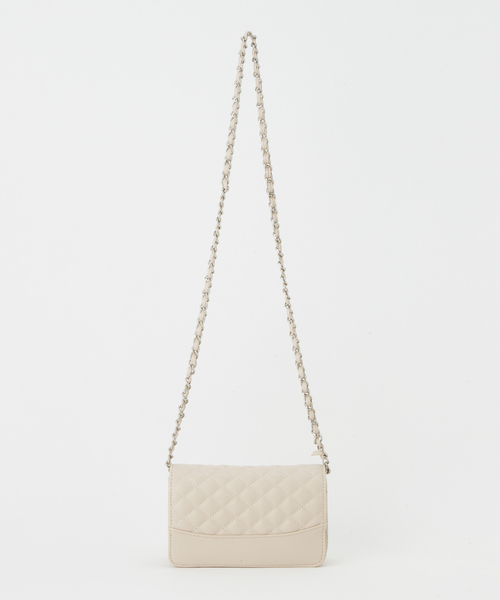 CLEA（クレア）の「キルティングチェーン ミニショルダーバッグ（ショルダーバッグ・レディース・アイボリー/ベージュ/ブラック・FREE）」の15枚目の写真