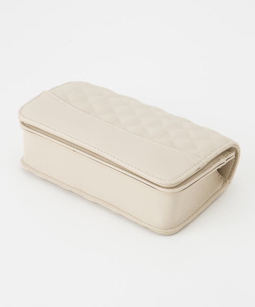 CLEA（クレア）の「キルティングチェーン ミニショルダーバッグ（ショルダーバッグ・レディース・アイボリー/ベージュ/ブラック・FREE）」の18枚目の写真