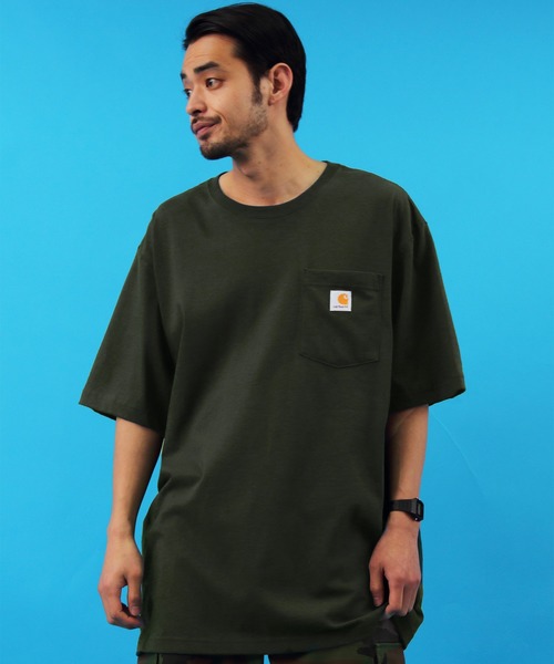 Carhartt(カーハート)の「Carhartt ポケット付きTシャツ(Tシャツ/カットソー・メンズ・ホワイト/ブラック/ベージュ/ネイビー/グリーン/ヘザーグレー/ワイン/ブルー系その他/ダークグレー/グレー系その他/ブラック系その他/ブルー系その他2/レッド系その他/ブルー系その他3/レッド系その他2/グリーン系その他/ダークブラウン/チャコールグレー/グリーン系その他2/グリーン系その他3/ブルー系その他5/ブルー系その他6/コーラルピンク/レッド系その他3/オレンジ系その他/ゴールド系その他/ブルー系その他4/ブラウン系その他/グリーン系その他4/その他1/ブルー系その他7/ブラウン系その他2/グリーン系その他5/ピンク系その他/サックスブルー/オレンジ系その他2/ピンク系その他2/レッド系その他4/ブルー系1/イエロー/グリーン系その他6/その他2・LARGE/SMALL/MEDIUM/X-LARGE/XX-LARGE)」の13枚目の写真