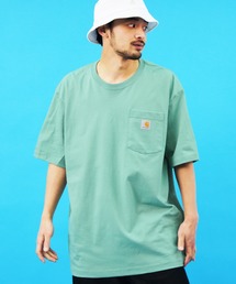 Carhartt ポケット付きTシャツ