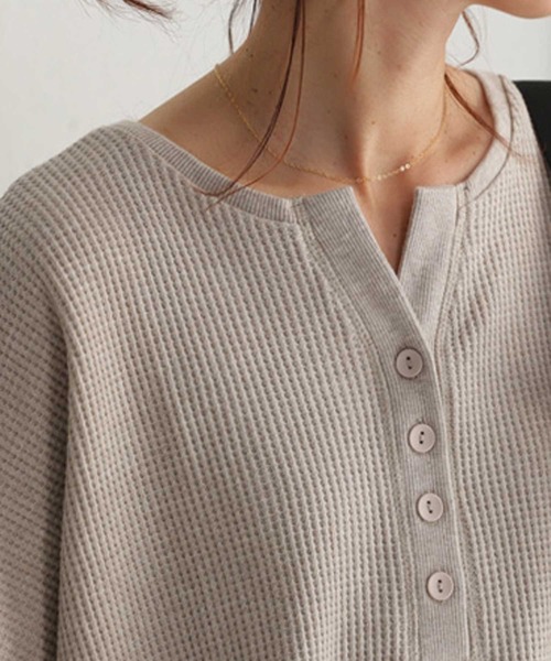 antiqua(アンティカ)の「ワッフルヘンリートップス(Tシャツ/カットソー・レディース・ブラック/ベージュ/オフホワイト/グレー系その他・FREE)」の15枚目の写真