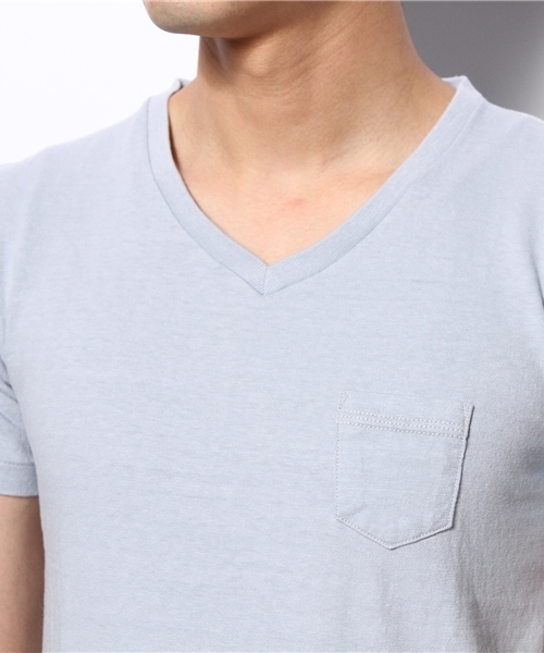 SHIPS（シップス）の「ENTRY SG: 『GENOVA』 Vネック Tシャツ（Tシャツ/カットソー・メンズ・オフホワイト/グレー/ブラック/ピンクゴールド/ライトブルー/ピンク・LARGE/X-LARGE/MEDIUM/SMALL）」の10枚目の写真