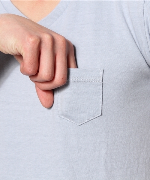 SHIPS（シップス）の「ENTRY SG: 『GENOVA』 Vネック Tシャツ（Tシャツ/カットソー・メンズ・オフホワイト/グレー/ブラック/ピンクゴールド/ライトブルー/ピンク・LARGE/X-LARGE/MEDIUM/SMALL）」の12枚目の写真