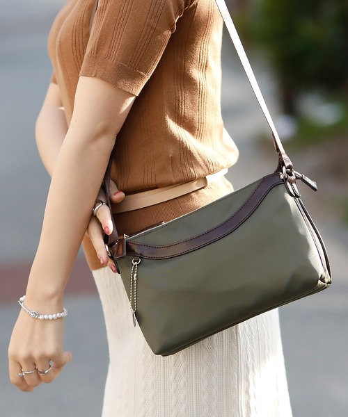 レディース２wayナイロン チャーム付き トートバッグ ショルダーバッグ ショルダーバッグ Base ベース のファッション通販 Zozotown