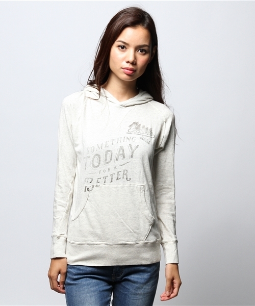 goa(ゴア)の「グランコットガーゼ天竺 プリントフードプルオーバー(Tシャツ/カットソー・レディース・キナリ/グレー/ベージュ/カーキ/レッド・FREE)」の6枚目の写真