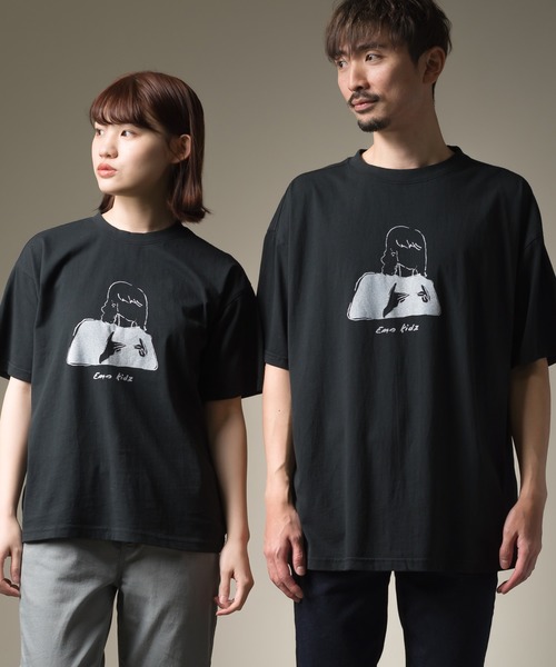 OMNES（オムネス）の「ユニセックス　-by RYOJI OBATA×OMNES プリント半袖Tシャツ（Tシャツ/カットソー・メンズ・ホワイト系その他/ブラック系その他/グレー系その他/ブラウン系その他/ベージュ系その他/グリーン系その他/ピンク系その他/ホワイト系その他2/ホワイト系その他3/ホワイト系その他4/ホワイト系その他5/ブラック系その他2/ブラック系その他3/グレー系その他2/ブラウン系その他2/ベージュ系その他2/ベージュ系その他3/グリーン系その他2/グリーン系その他3/ピンク系その他2・SMALL/MEDIUM/LARGE/X-LARGE/XX-LARGE/XXX-LARGE）」の8枚目の写真