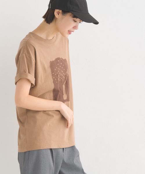 OMNES（オムネス）の「ユニセックス　-by RYOJI OBATA×OMNES プリント半袖Tシャツ（Tシャツ/カットソー・メンズ・ホワイト系その他/ブラック系その他/グレー系その他/ブラウン系その他/ベージュ系その他/グリーン系その他/ピンク系その他/ホワイト系その他2/ホワイト系その他3/ホワイト系その他4/ホワイト系その他5/ブラック系その他2/ブラック系その他3/グレー系その他2/ブラウン系その他2/ベージュ系その他2/ベージュ系その他3/グリーン系その他2/グリーン系その他3/ピンク系その他2・SMALL/MEDIUM/LARGE/X-LARGE/XX-LARGE/XXX-LARGE）」の12枚目の写真